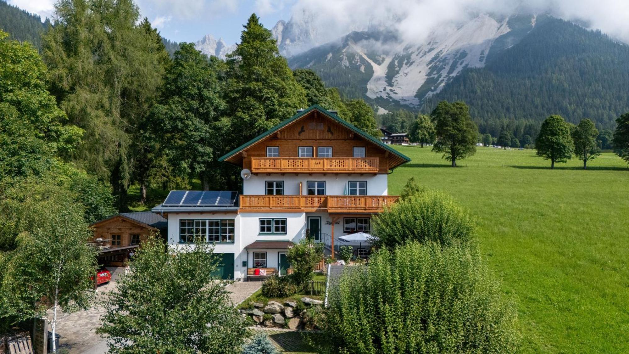 Appartements Jaegerrast Ramsau am Dachstein Bagian luar foto